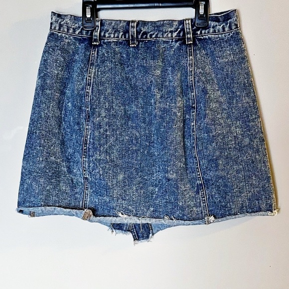 Idem Ditto Denim Cross Front Mini Skirt Size Large - Picture 3 of 4